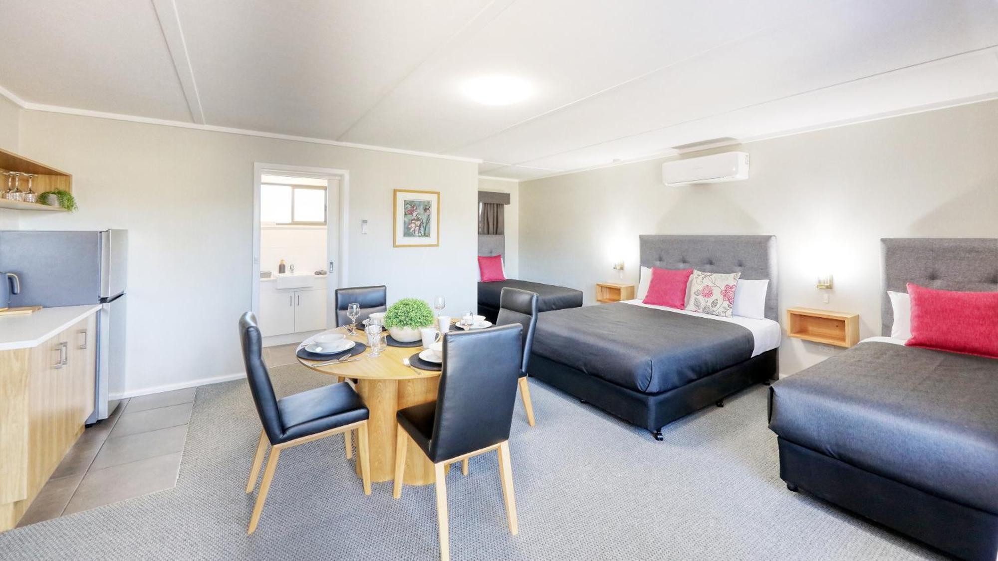 Deniliquin Motel Exterior photo